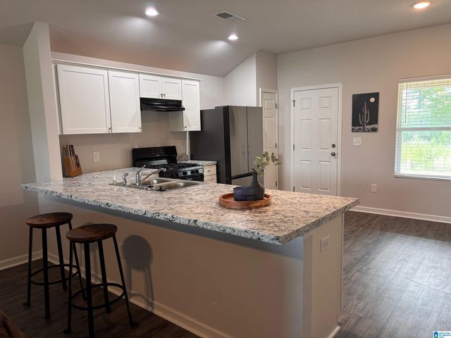 541 CAMDEN LOOP, Calera, AL 35040