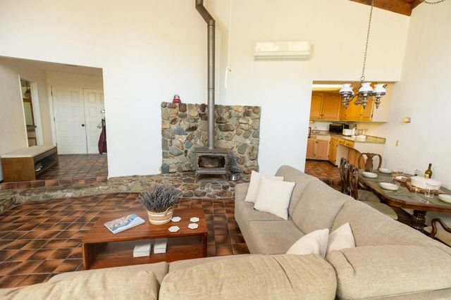 5979 Tapadero St, Angels Camp, CA 95222