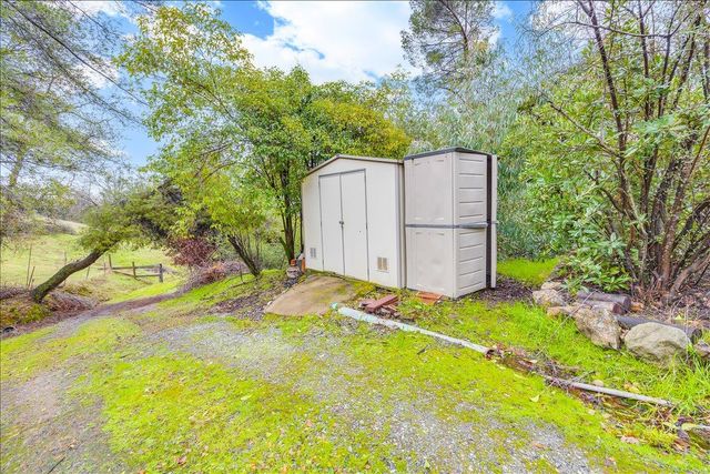 5979 Tapadero St, Angels Camp, CA 95222