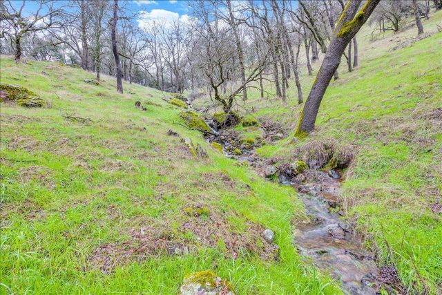 5979 Tapadero St, Angels Camp, CA 95222