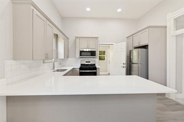 1159 San Bernard ST, Austin, TX 78702