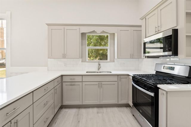1159 San Bernard ST, Austin, TX 78702