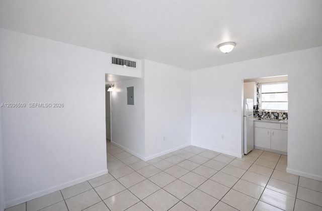 4381 W Flagler St 3, Miami, FL 33134