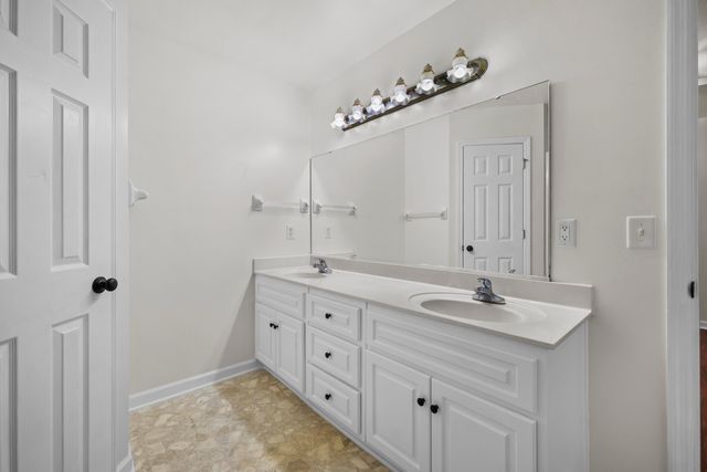 194 Orangepark Dr Drive, Orangeburg, SC 29115