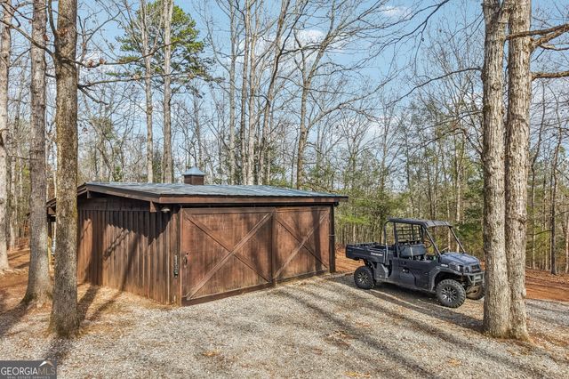 1015 Adams Road, West Point, GA 31833