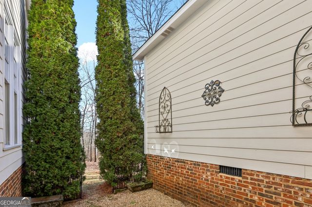 1015 Adams Road, West Point, GA 31833