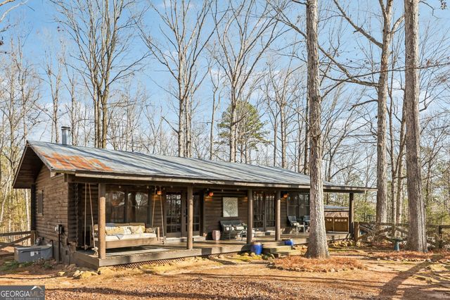 1015 Adams Road, West Point, GA 31833