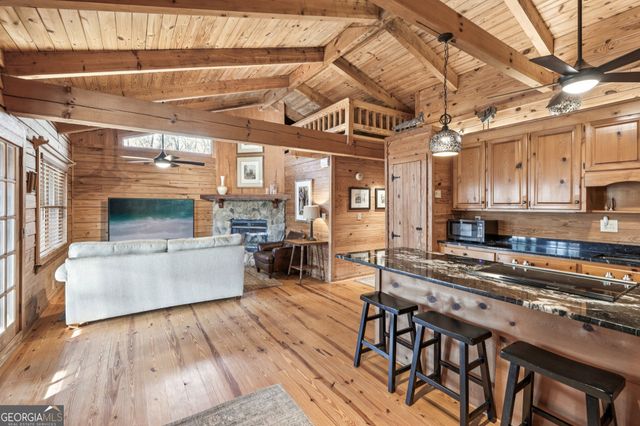 1015 Adams Road, West Point, GA 31833