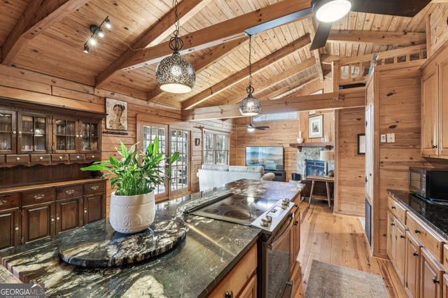 1015 Adams Road, West Point, GA 31833