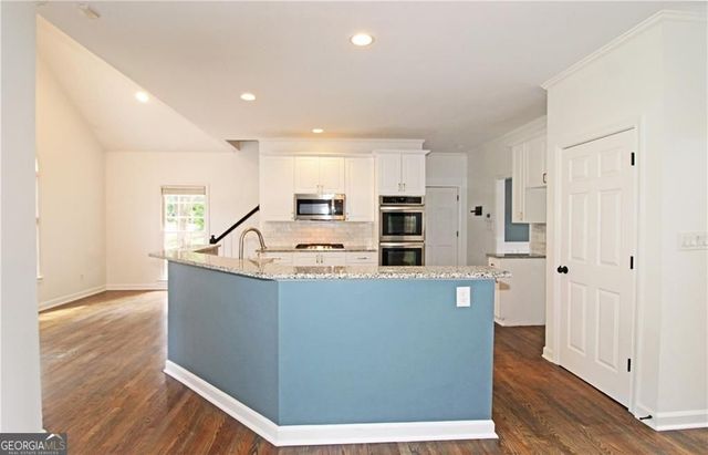 925 Davis Bend, Alpharetta, GA 30004