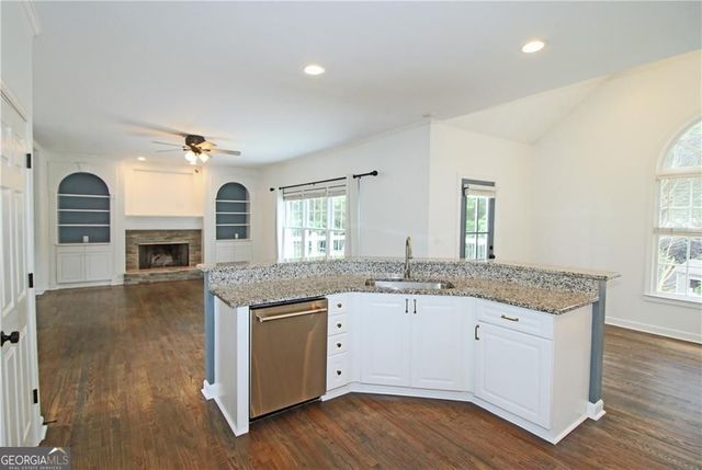 925 Davis Bend, Alpharetta, GA 30004