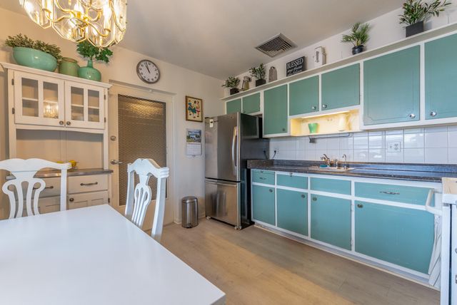 722 Ridge Road, Lantana, FL 33462