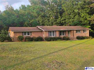 4211 Middendorf Rd, Hartsville, SC 29550