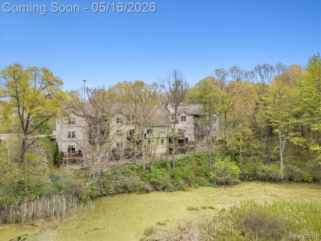 11414 Wolfort Spur, Brighton, MI 48116