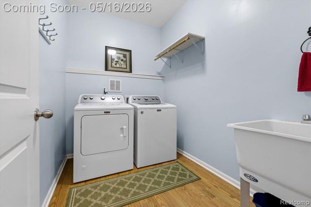11414 Wolfort Spur, Brighton, MI 48116