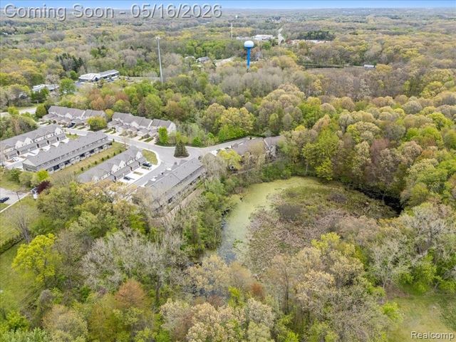 11414 Wolfort Spur, Brighton, MI 48116