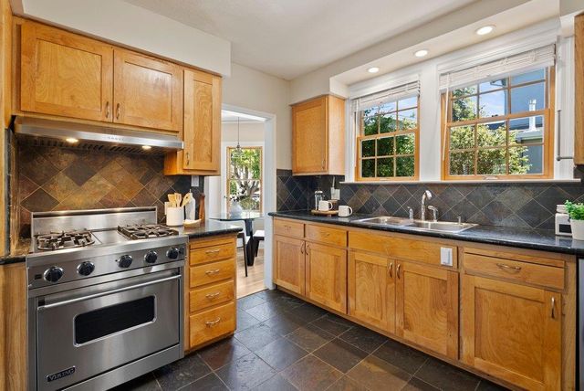41 Bancroft Road, Burlingame, CA 94010