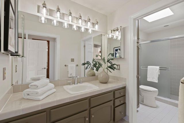 41 Bancroft Road, Burlingame, CA 94010