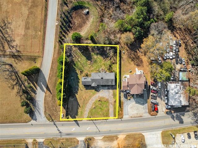 2116 MEMORIAL PARK Drive, Gainesville, GA 30504