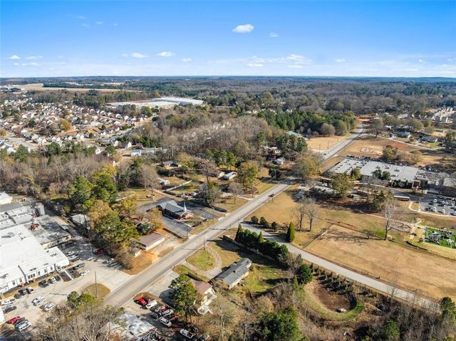 2116 MEMORIAL PARK Drive, Gainesville, GA 30504