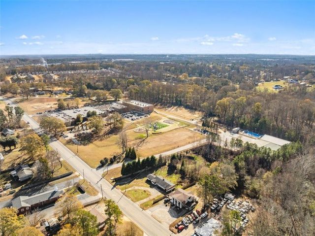 2116 MEMORIAL PARK Drive, Gainesville, GA 30504