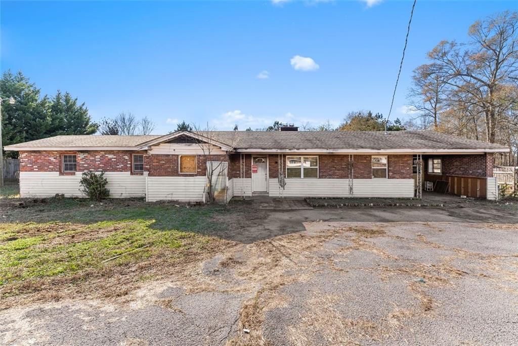 2116 MEMORIAL PARK Drive, Gainesville, GA 30504