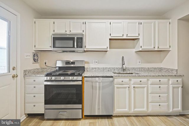 8209 STEWARTON CT, Severn, MD 21144