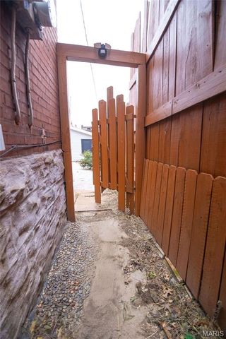 3718 Louisiana Avenue, St Louis, MO 63118