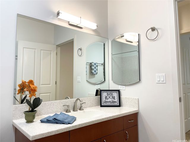 457 Halemaumau Street, Honolulu, HI 96821