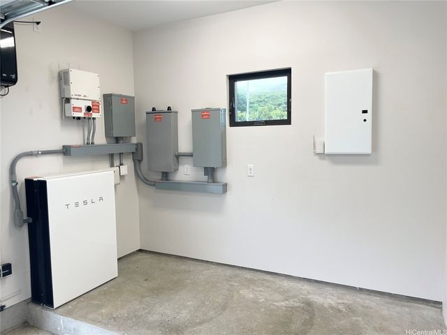 457 Halemaumau Street, Honolulu, HI 96821