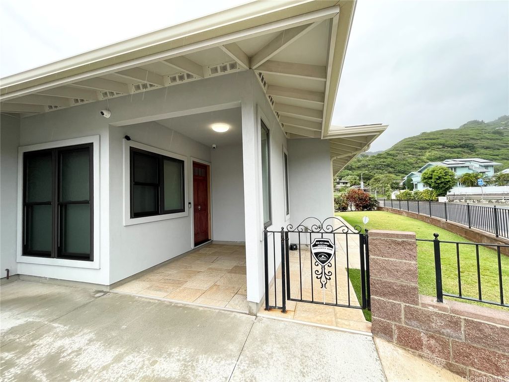 457 Halemaumau Street, Honolulu, HI 96821