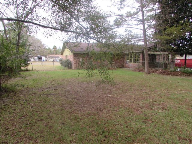1691 Huckaby Road, Waycross, GA 31503