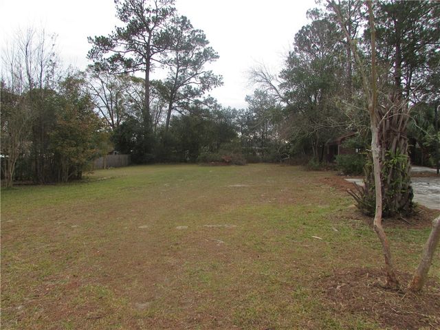 1691 Huckaby Road, Waycross, GA 31503