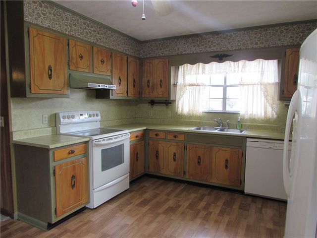 1691 Huckaby Road, Waycross, GA 31503