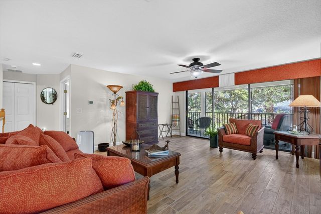 6 RIVER POINT DRIVE, Palm Coast, FL 32137