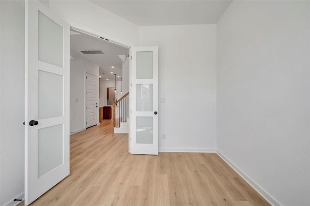 136 Bishop Wood RD, Dripping Springs, TX 78620