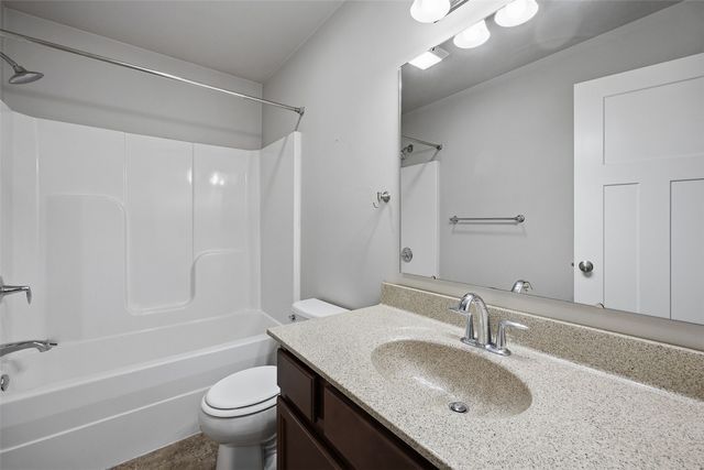 2609 Russell Drive, Iowa City, IA 52240