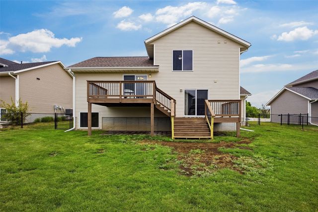 2609 Russell Drive, Iowa City, IA 52240