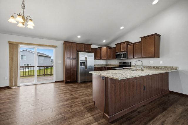 2609 Russell Drive, Iowa City, IA 52240