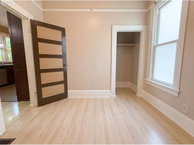 3214 Se 9TH Ave, Portland, OR 97202