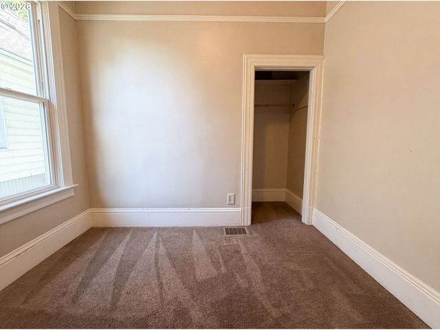 3214 Se 9TH Ave, Portland, OR 97202