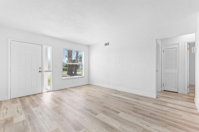 308 Stillwater Drive, Jupiter, FL 33458