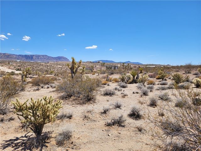 720 E Vulcan Drive, Meadview, AZ 86444