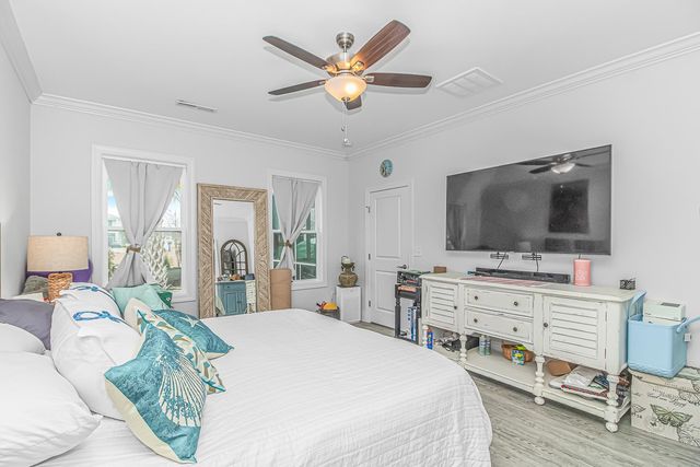 936 Shipmaster Ave., Myrtle Beach, SC 29579