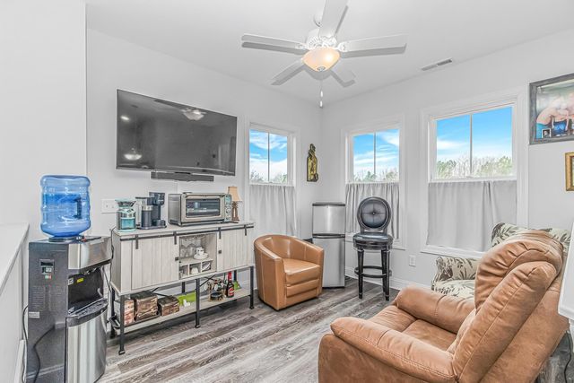 936 Shipmaster Ave., Myrtle Beach, SC 29579