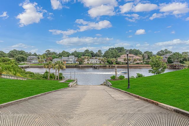 936 Shipmaster Ave., Myrtle Beach, SC 29579