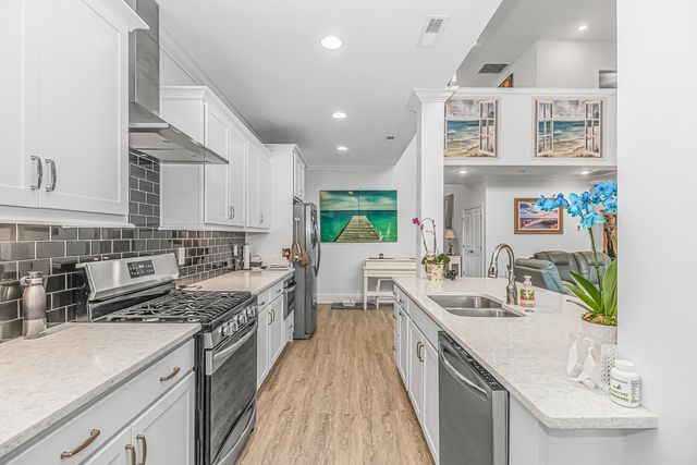 936 Shipmaster Ave., Myrtle Beach, SC 29579