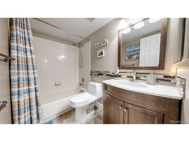 491 S Kalispell Way 305, Aurora, CO 80017