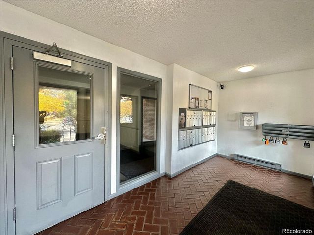 491 S Kalispell Way 305, Aurora, CO 80017