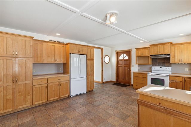 9371 Vining Street, Clarklake, MI 49234